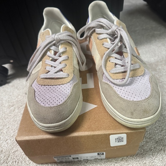 Veja Multicolor Suede Sneakers - Picture 1 of 4